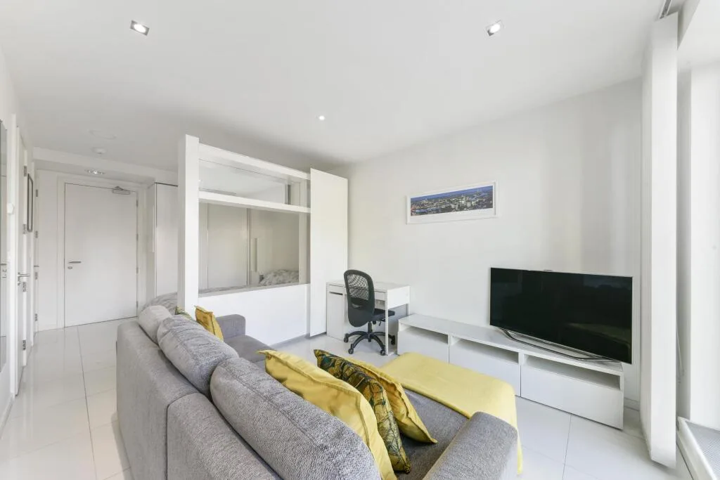 Studio apartment for rent