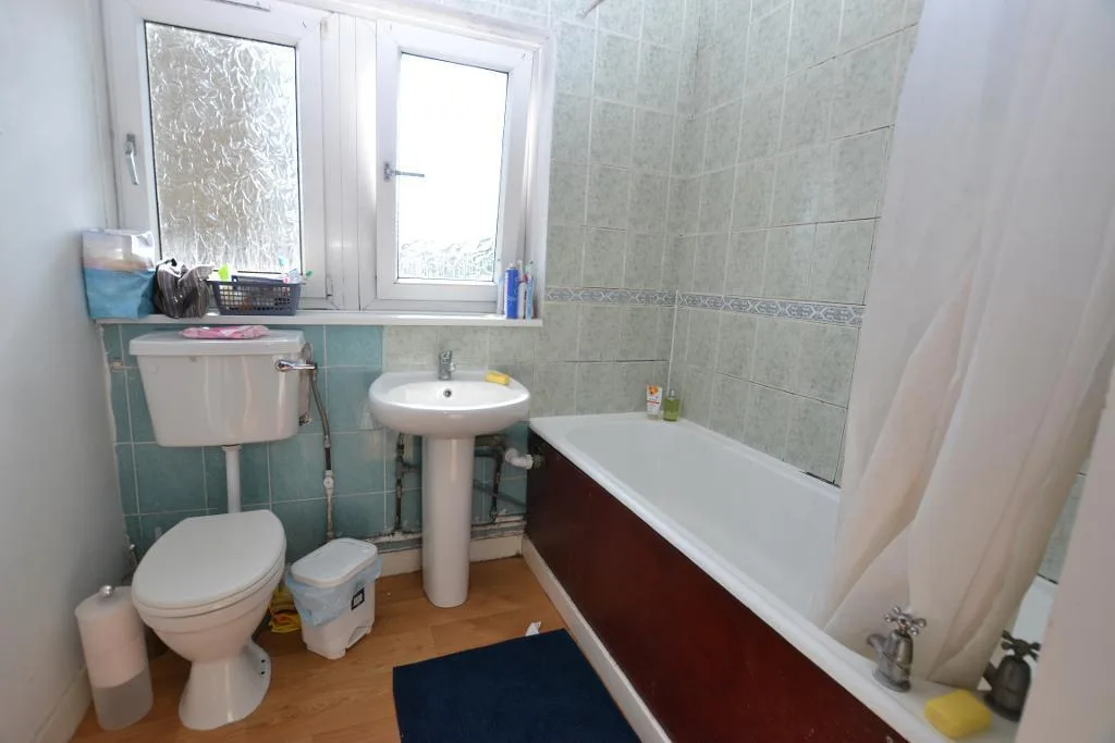 3 bedroom maisonette for rent