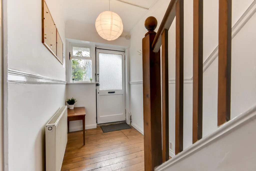 6 bedroom house for rent