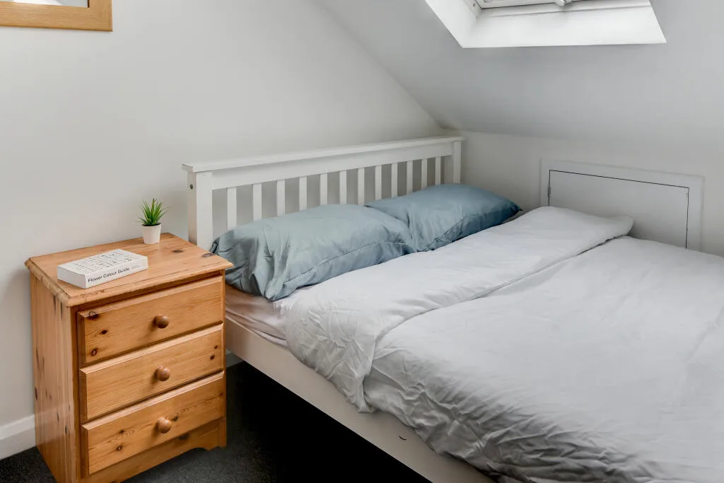 6 bedroom house for rent