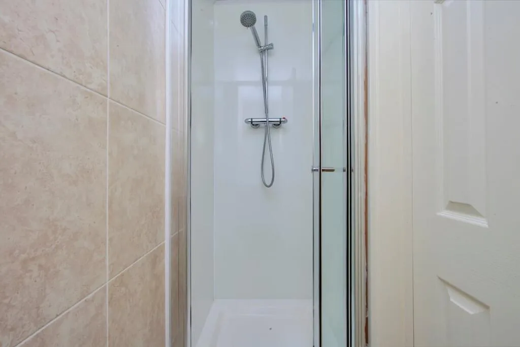 4 bedroom maisonette for rent