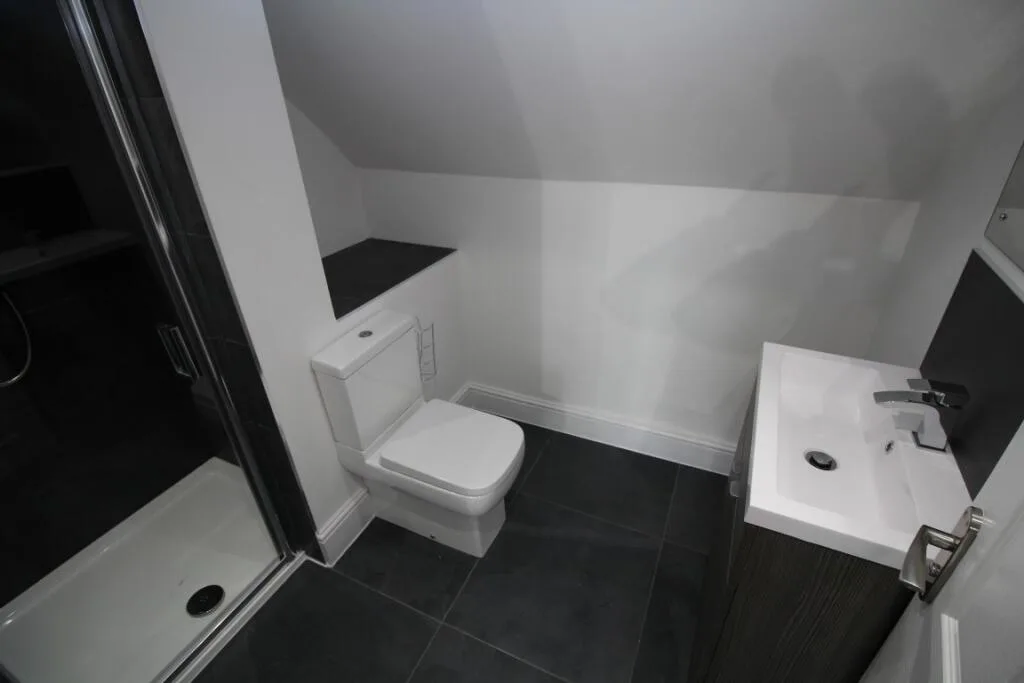 8 bedroom house share for rent