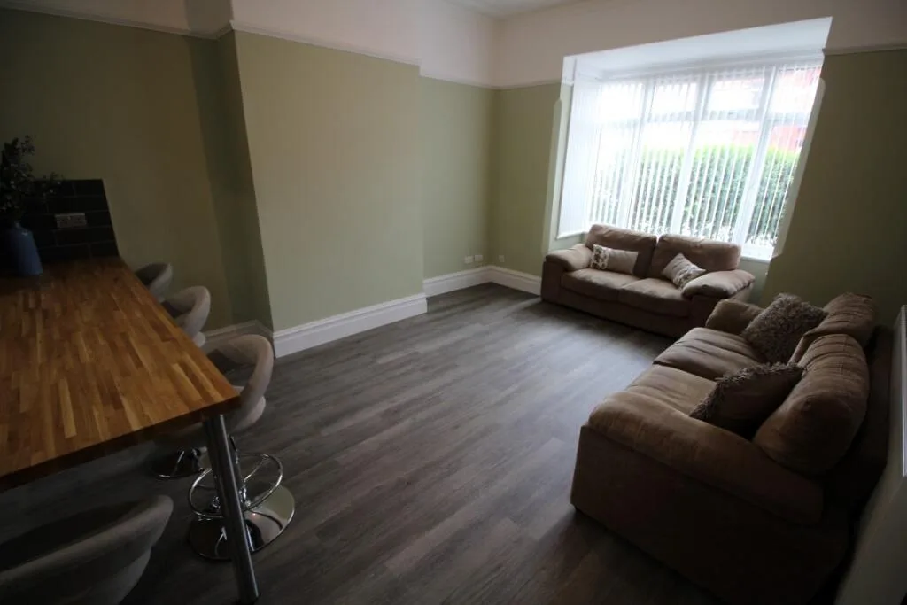 8 bedroom house share for rent
