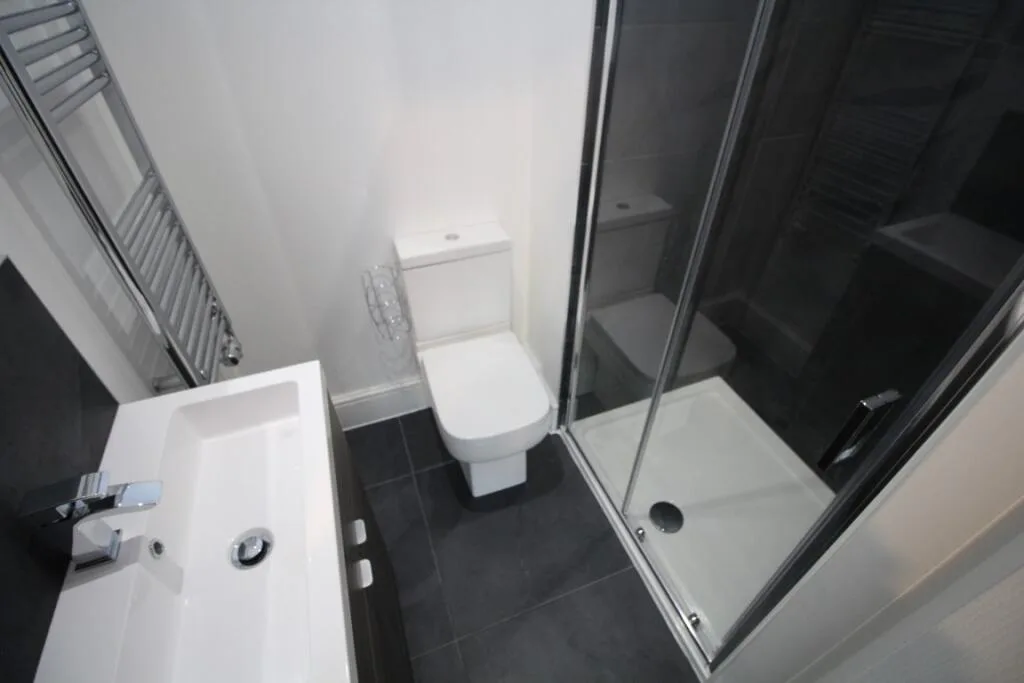 8 bedroom house share for rent
