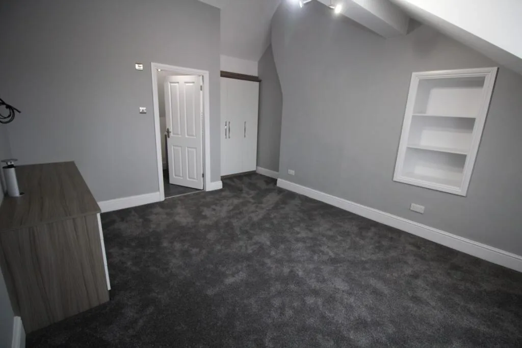8 bedroom house share for rent