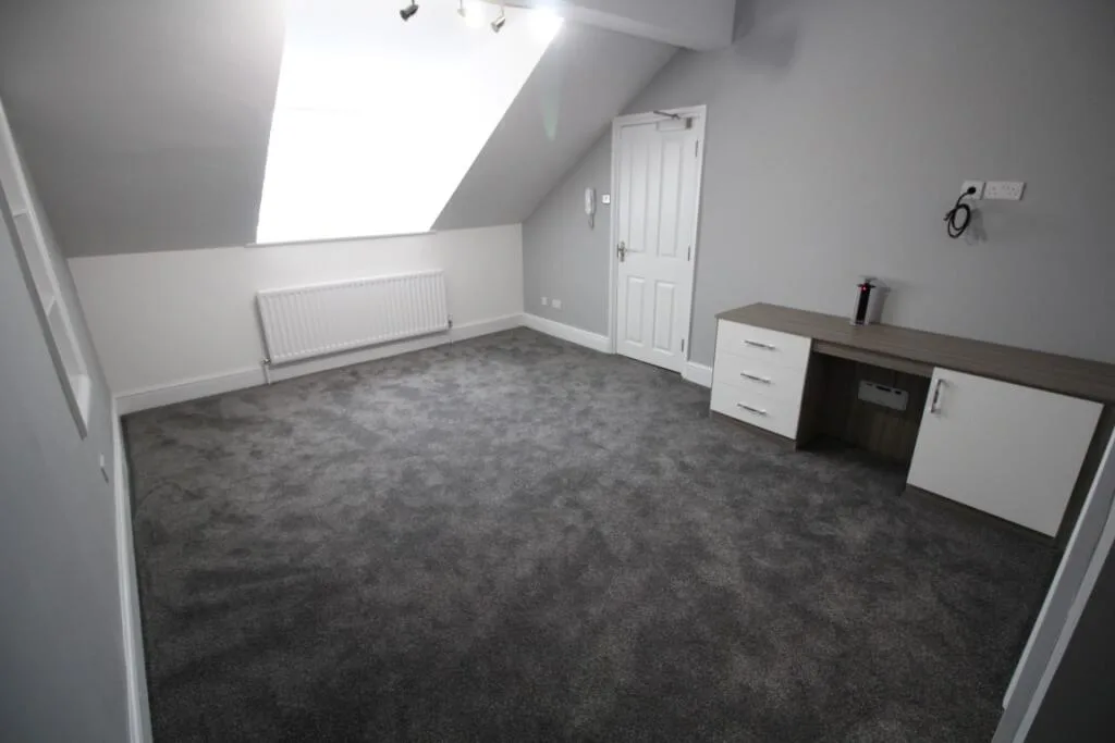 8 bedroom house share for rent