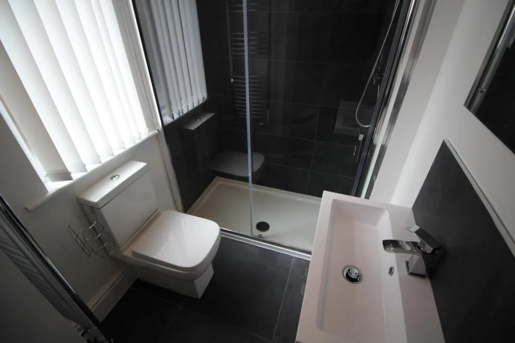 8 bedroom house share for rent