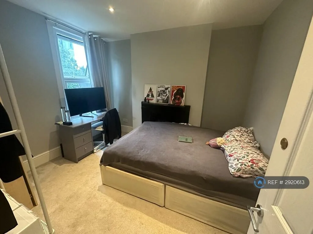1 bedroom house share for rent