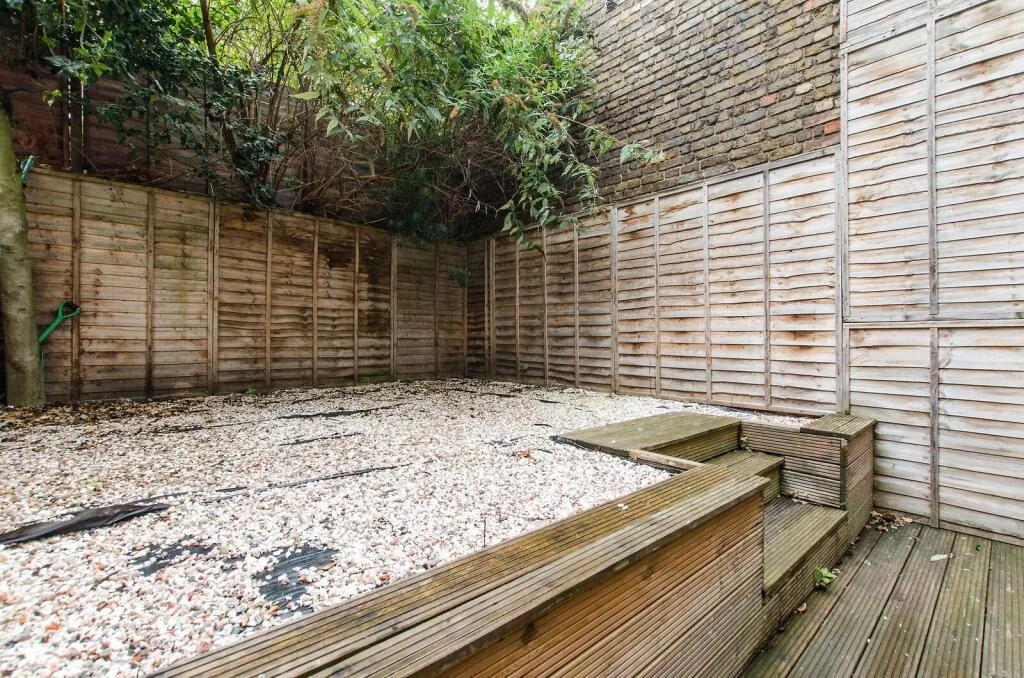 4 bedroom flat for rent