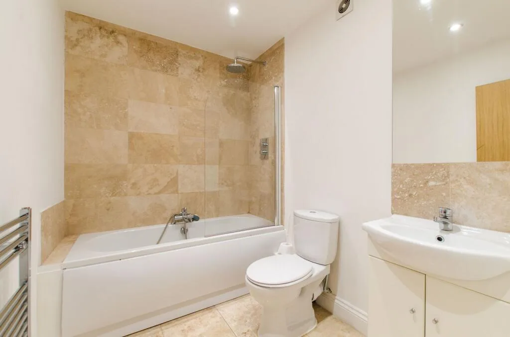 4 bedroom flat for rent