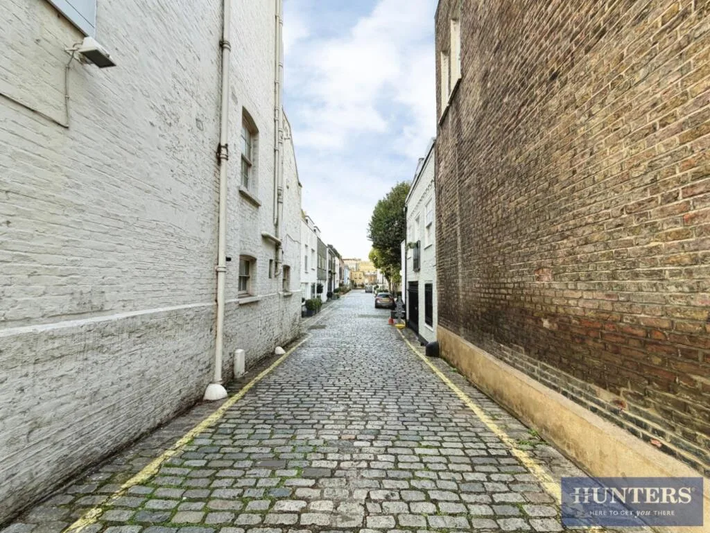 5 bedroom terraced house for rent
