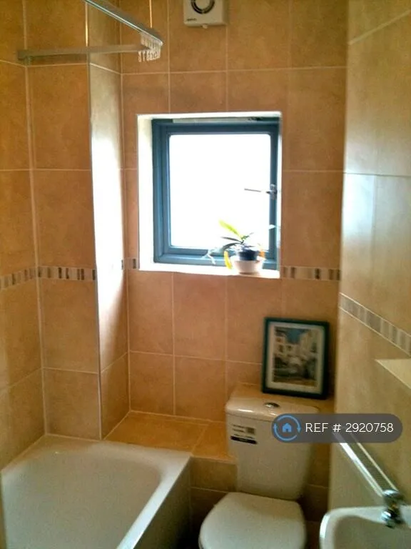 4 bedroom terraced house for rent