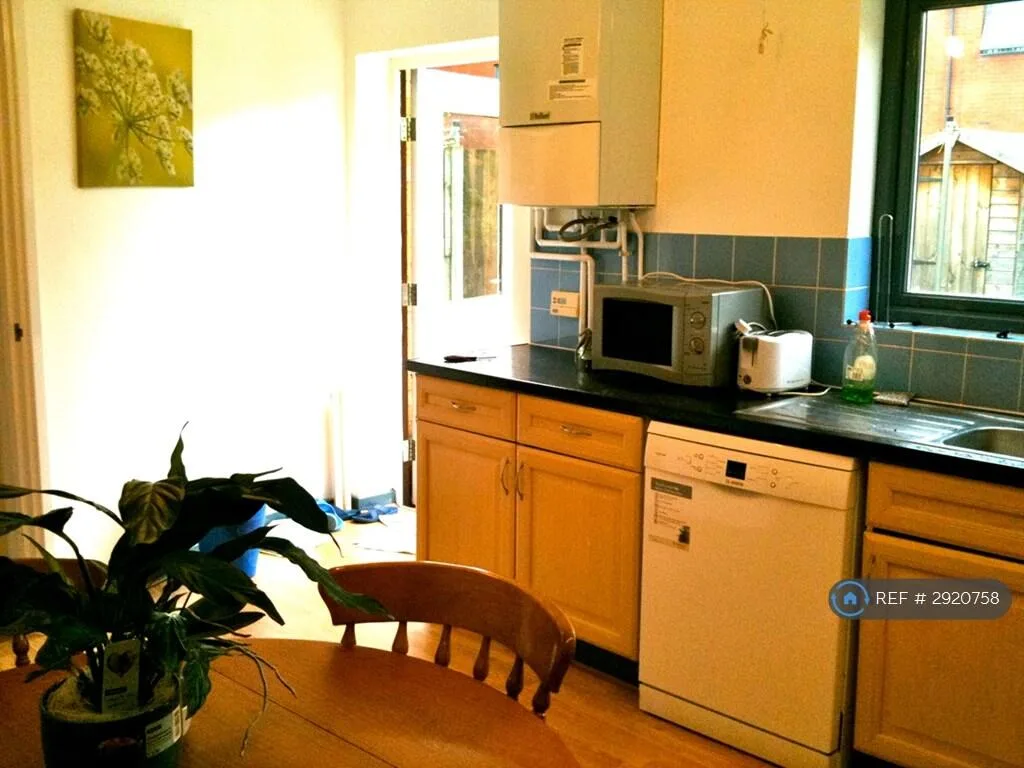 4 bedroom terraced house for rent