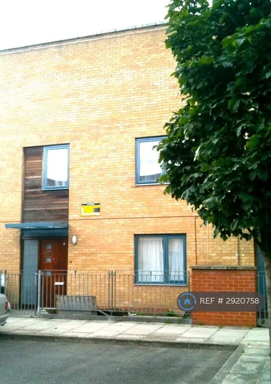 4 bedroom terraced house for rent