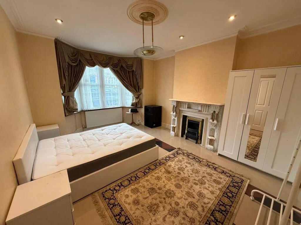 1 bedroom house for rent