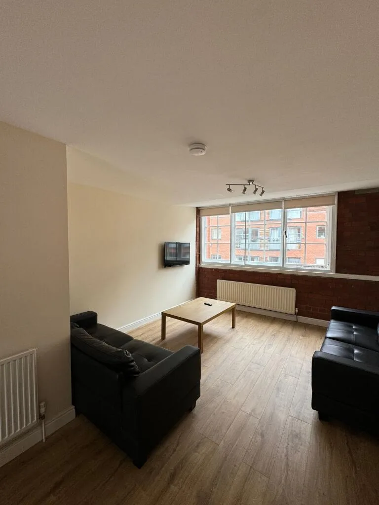 1 bedroom flat share for rent