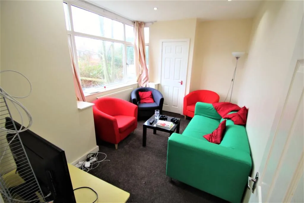 5 bedroom house for rent