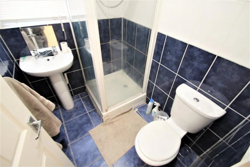 5 bedroom house for rent