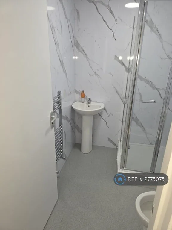 1 bedroom flat share for rent