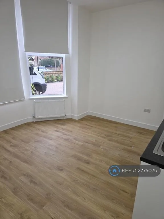 1 bedroom flat share for rent