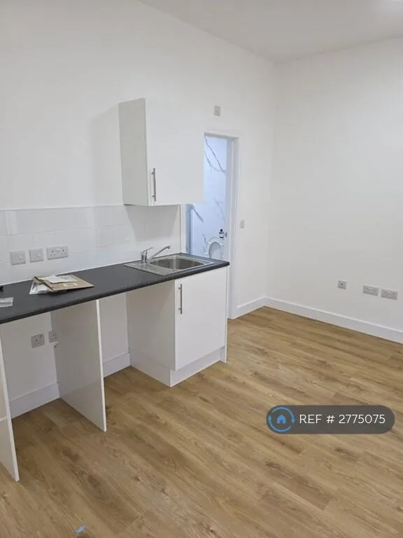 1 bedroom flat share for rent