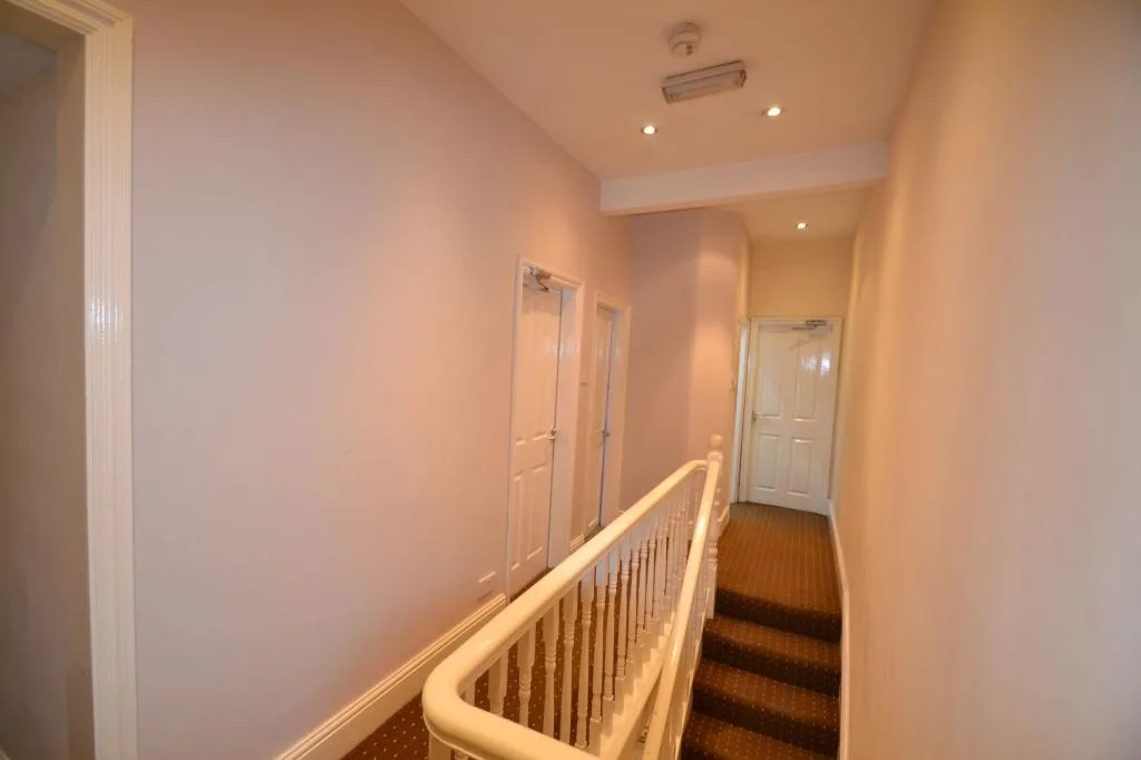1 bedroom house share for rent