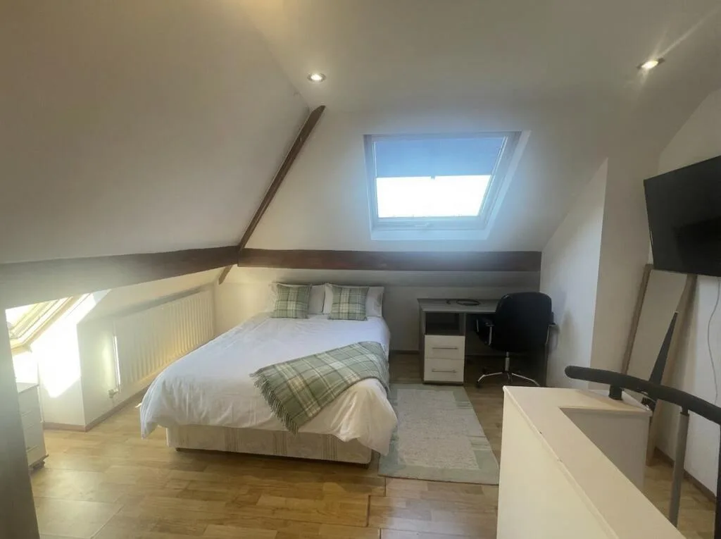 1 bedroom house share for rent