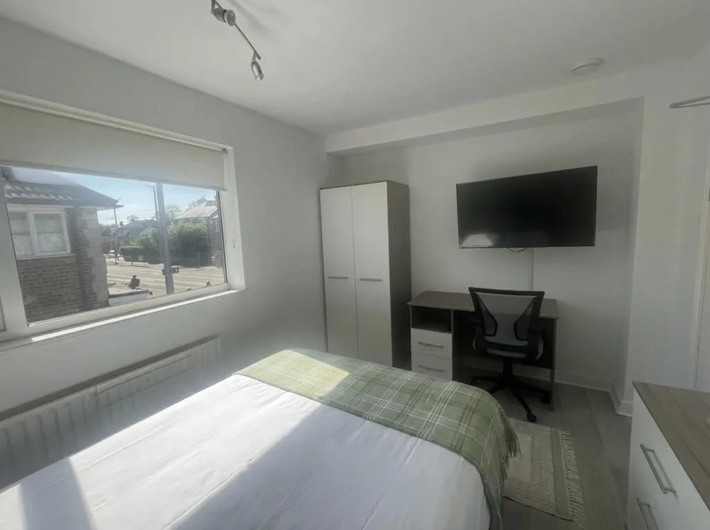 1 bedroom house share for rent