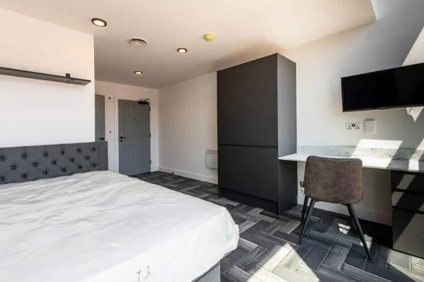 2 bedroom flat share for rent