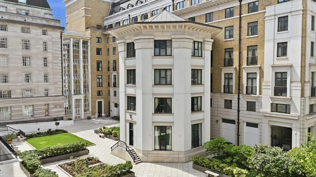 3 bedroom apartment for rent