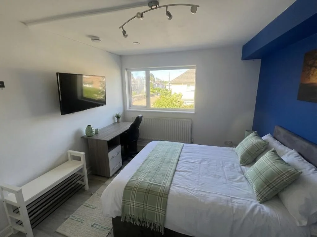 6 bedroom house for rent