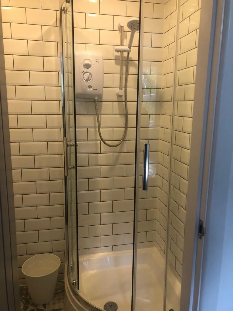 1 bedroom house share for rent