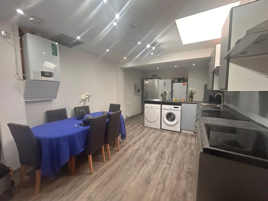 1 bedroom house for rent