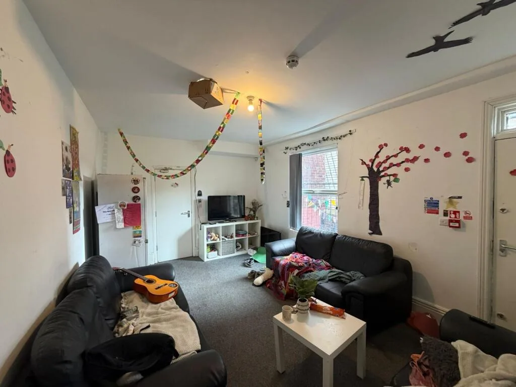 9 bedroom house for rent