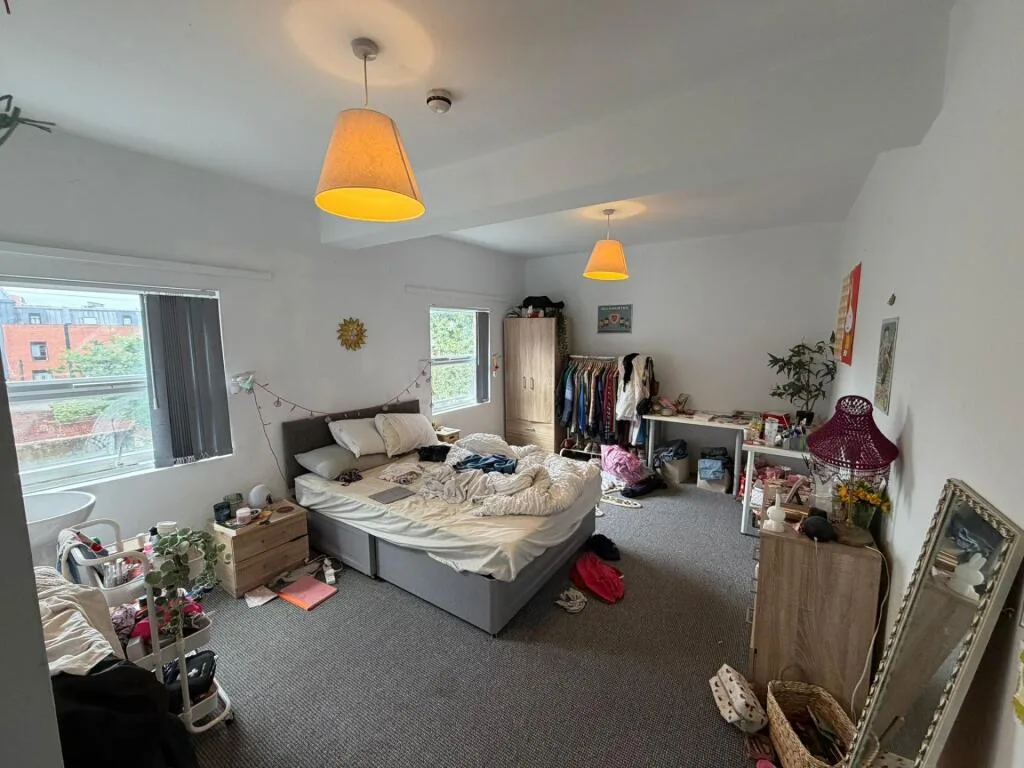 9 bedroom house for rent