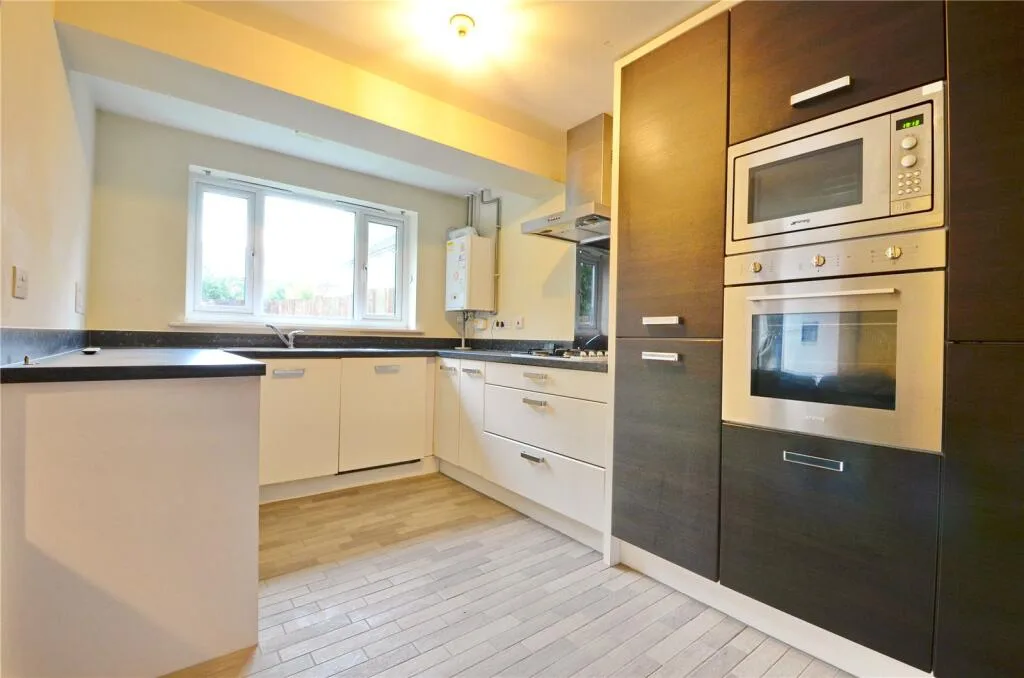 1 bedroom house share for rent
