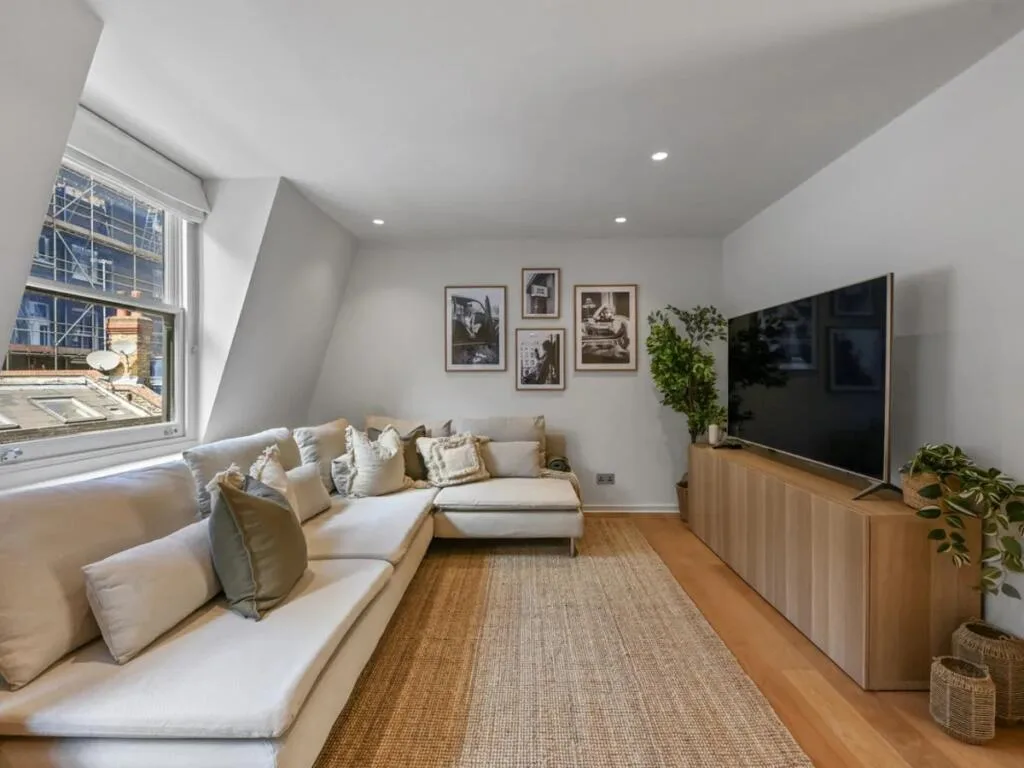 2 bedroom flat for rent