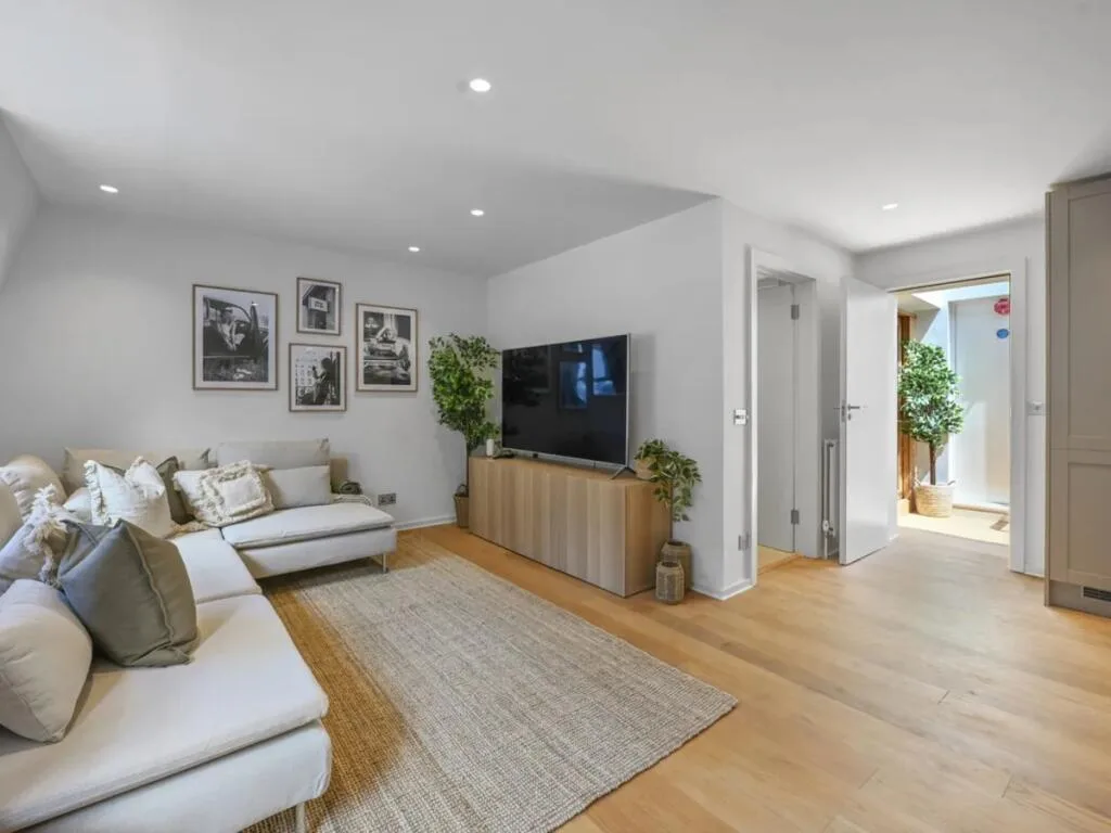 2 bedroom flat for rent