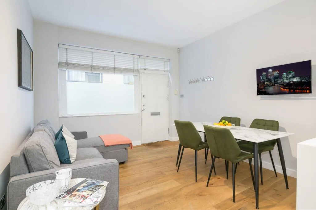 2 bedroom house for rent