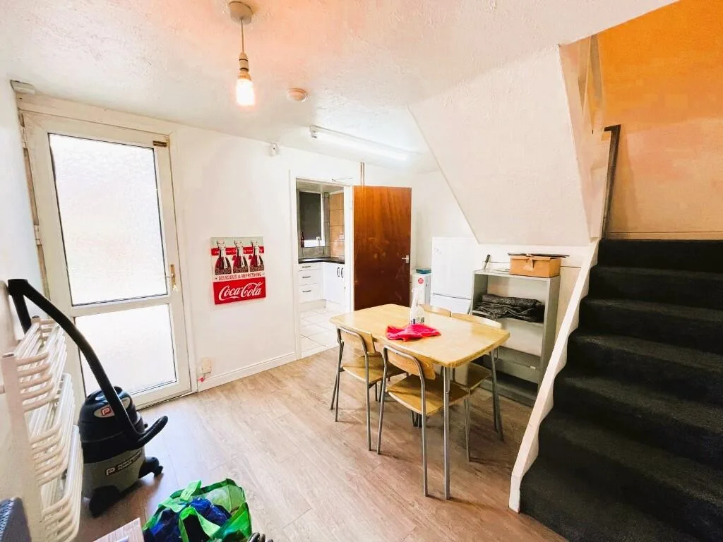 2 bedroom terraced house for rent