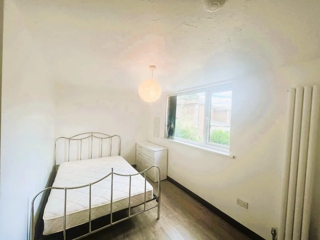 2 bedroom terraced house for rent