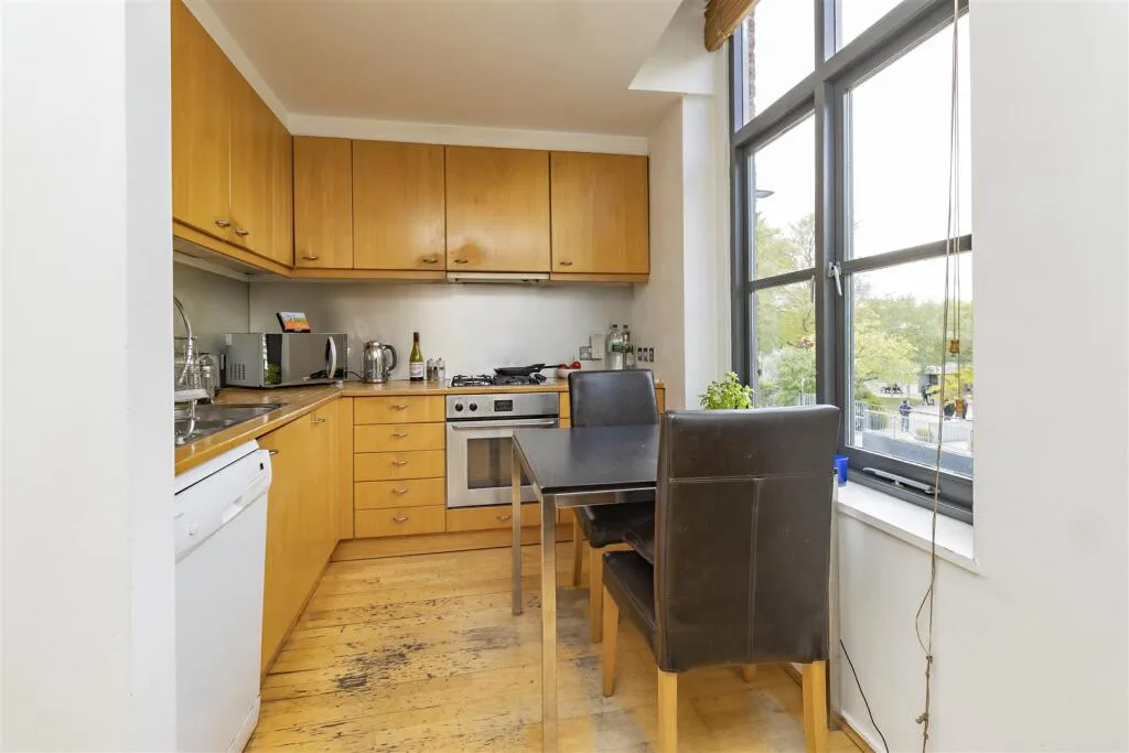 2 bedroom house for rent