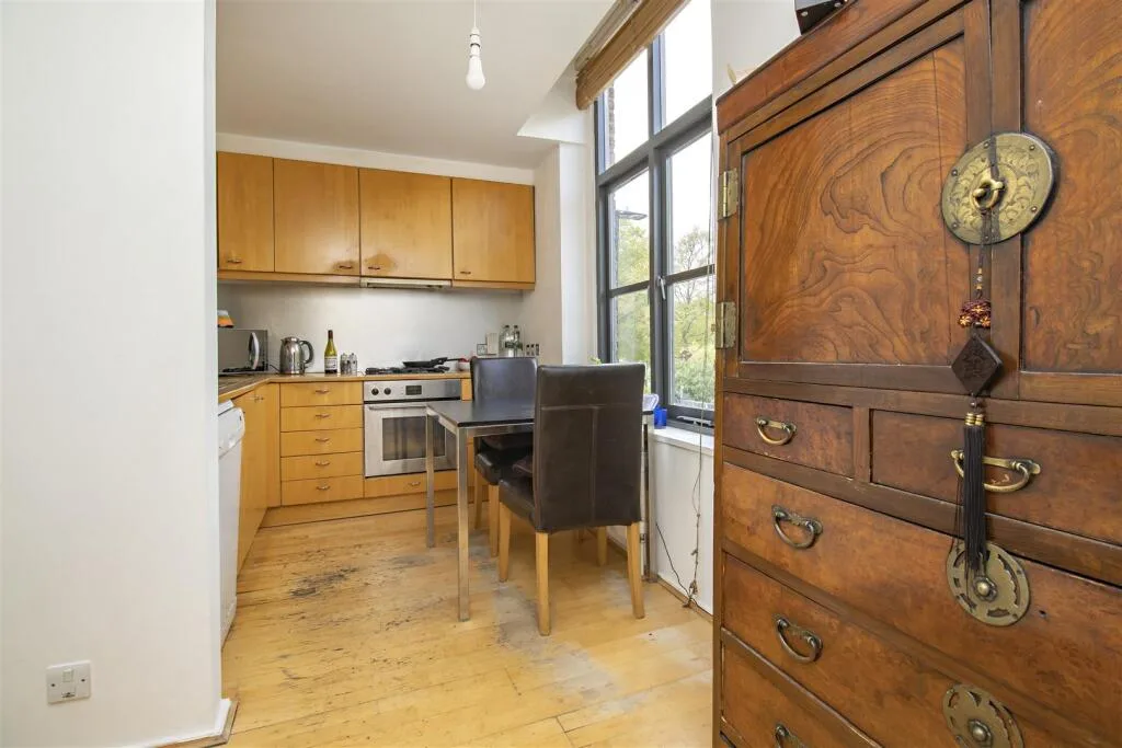 2 bedroom house for rent