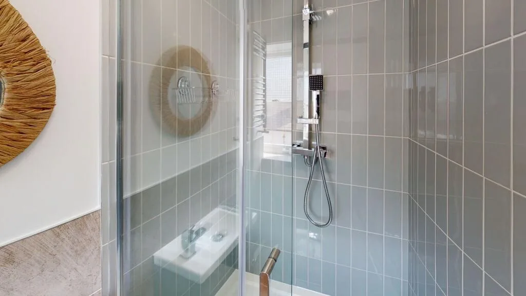 1 bedroom house share for rent