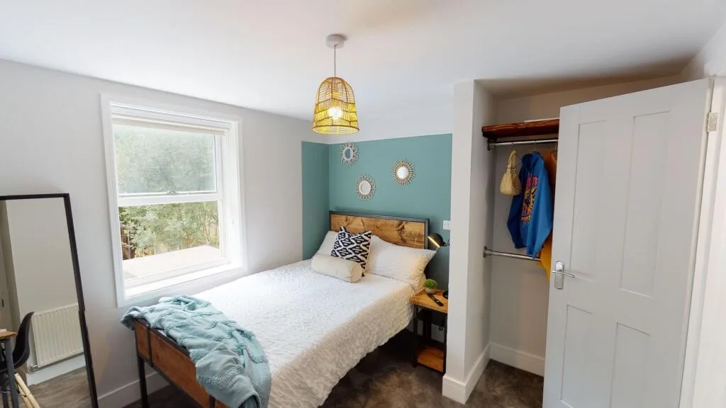 2 bedroom house share for rent