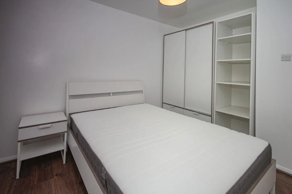 2 bedroom ground floor flat for rent