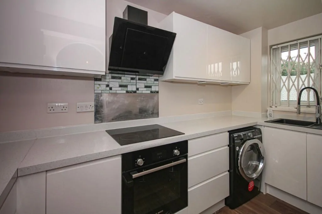 2 bedroom ground floor flat for rent