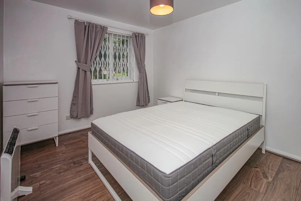 2 bedroom ground floor flat for rent