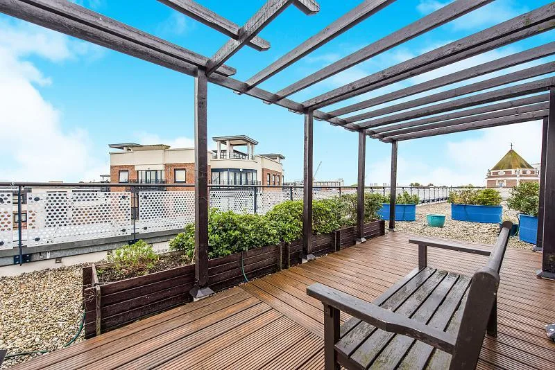 3 bedroom flat for rent