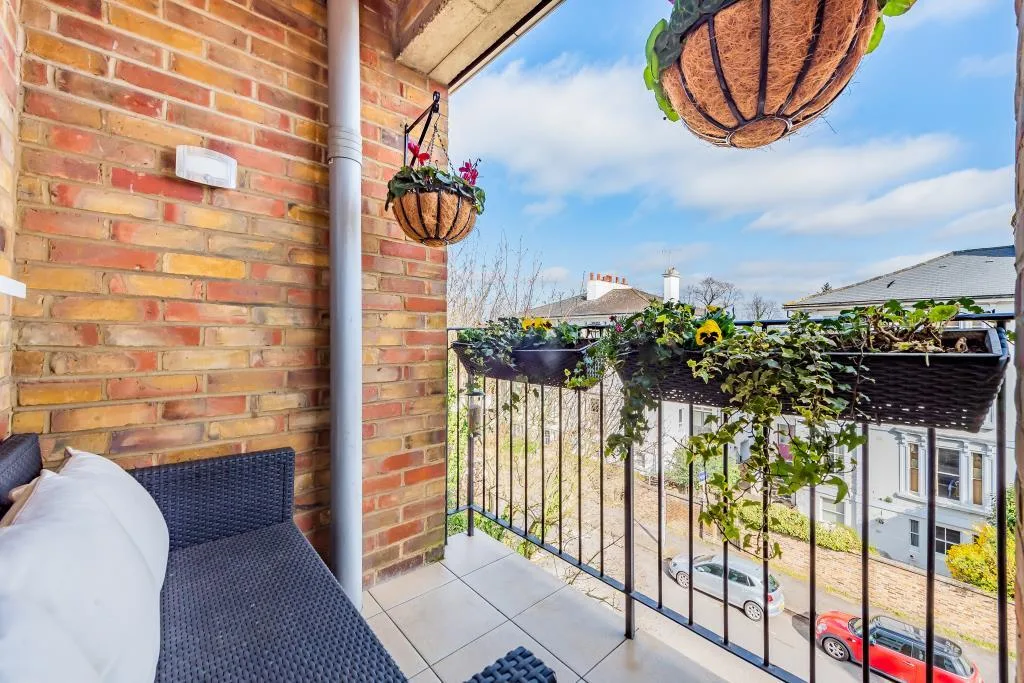 2 bedroom flat for rent